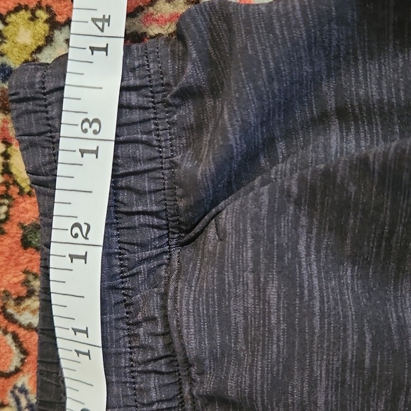Lululemon Men's Shorts With Liner S - Picture 9 of 11